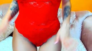 UrSexyDream's tits full of oil are too sexy