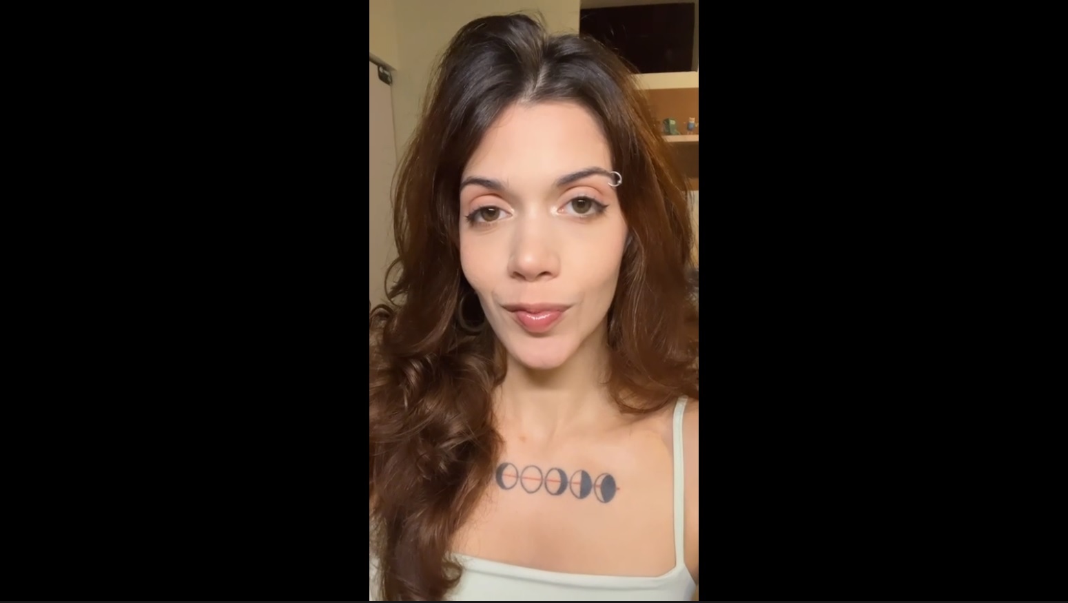 BeaMoretti talks to you with her eyes