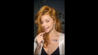 BeaMoretti knows how to get you horny in three seconds